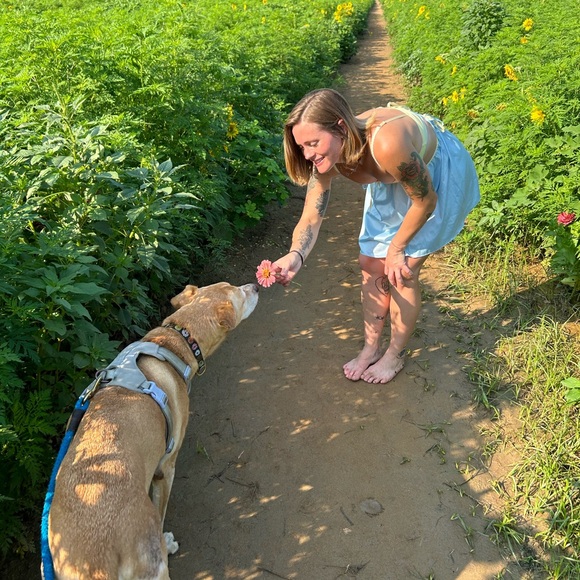 Meet your Posher, Molly - Picture 2 of 2